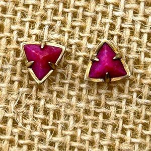 Kendra Scott Vintage Triangle Dark Pink Gemstone Old Gold Studs